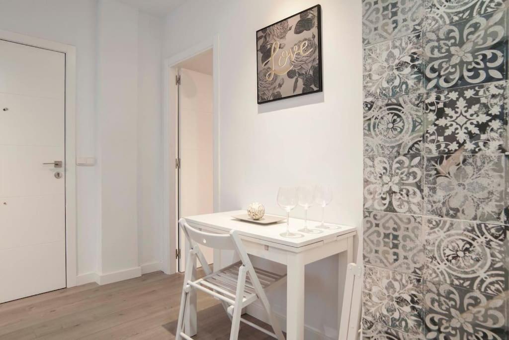 Moderno Apartamento En Plaza Merced Málaga Extérieur photo